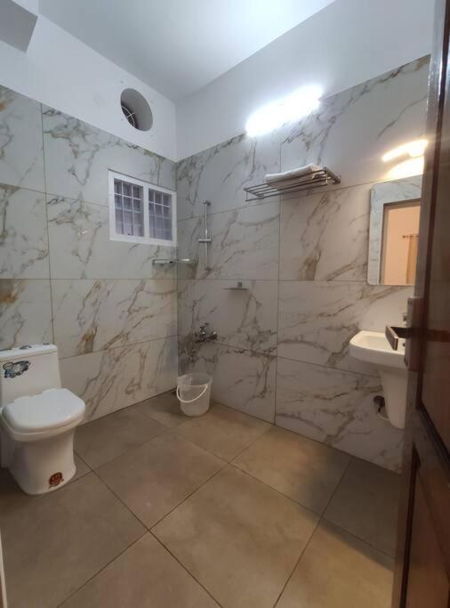 North Paravur Riveria Portico - River Side 6 Bedroom Private Pool Bungalow מראה חיצוני תמונה