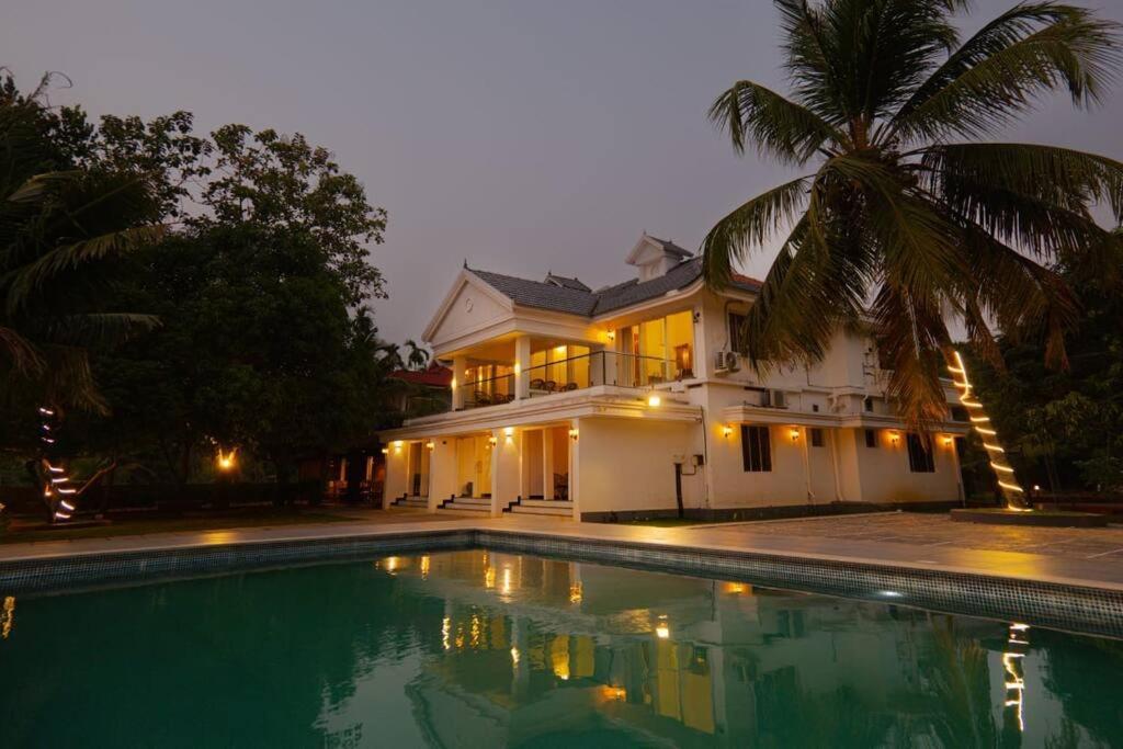 North Paravur Riveria Portico - River Side 6 Bedroom Private Pool Bungalow מראה חיצוני תמונה
