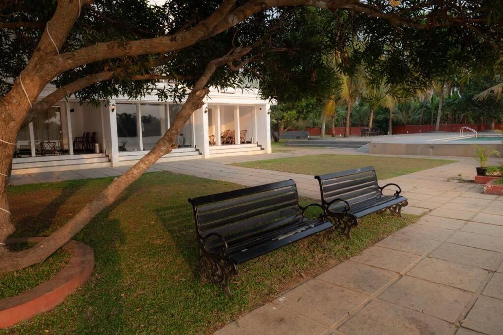 North Paravur Riveria Portico - River Side 6 Bedroom Private Pool Bungalow מראה חיצוני תמונה